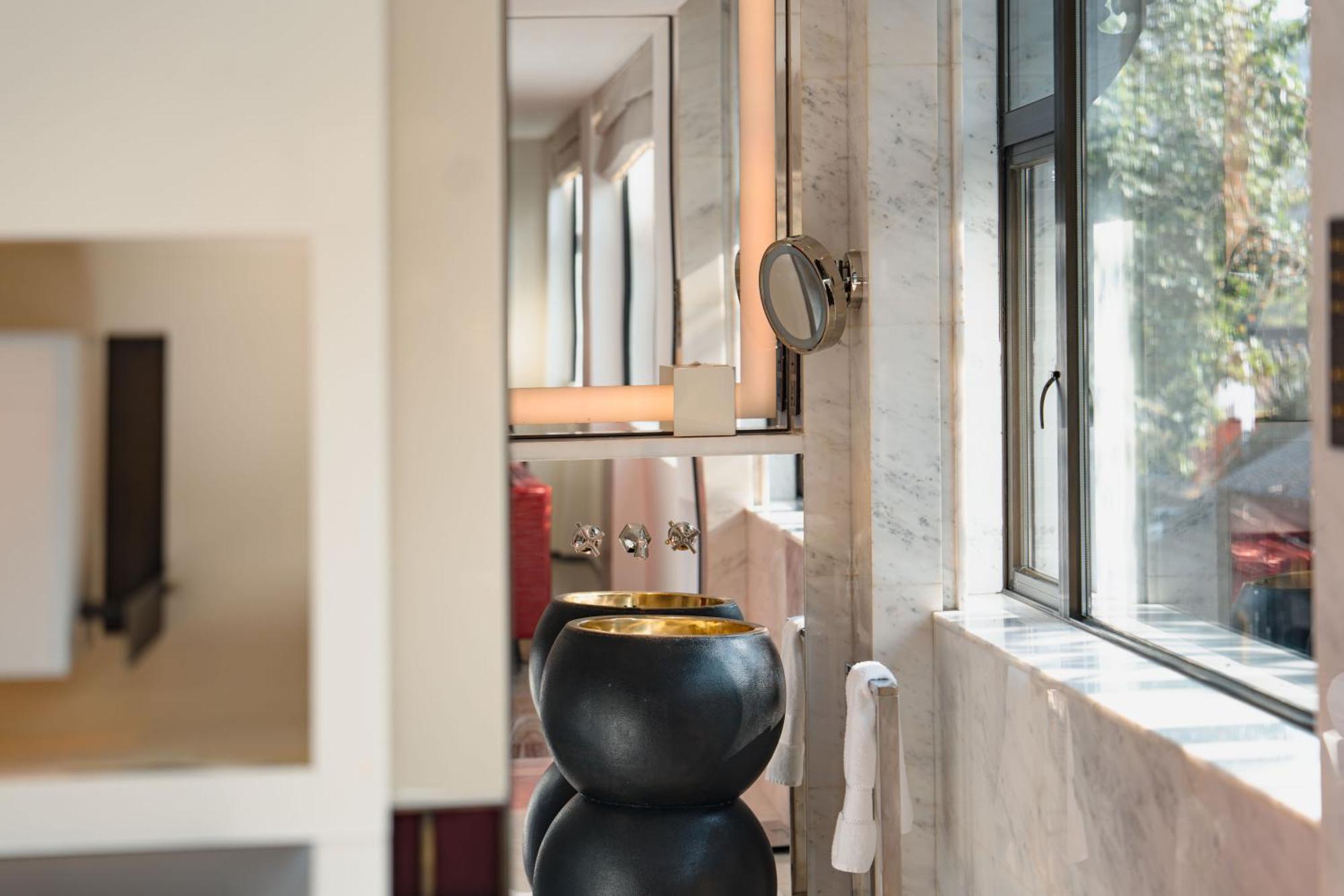 Guanyin Yiyuntai Hotel Чънду Екстериор снимка