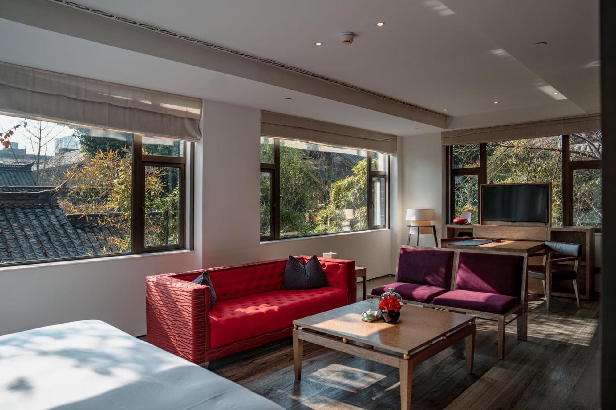 Guanyin Yiyuntai Hotel Чънду Екстериор снимка