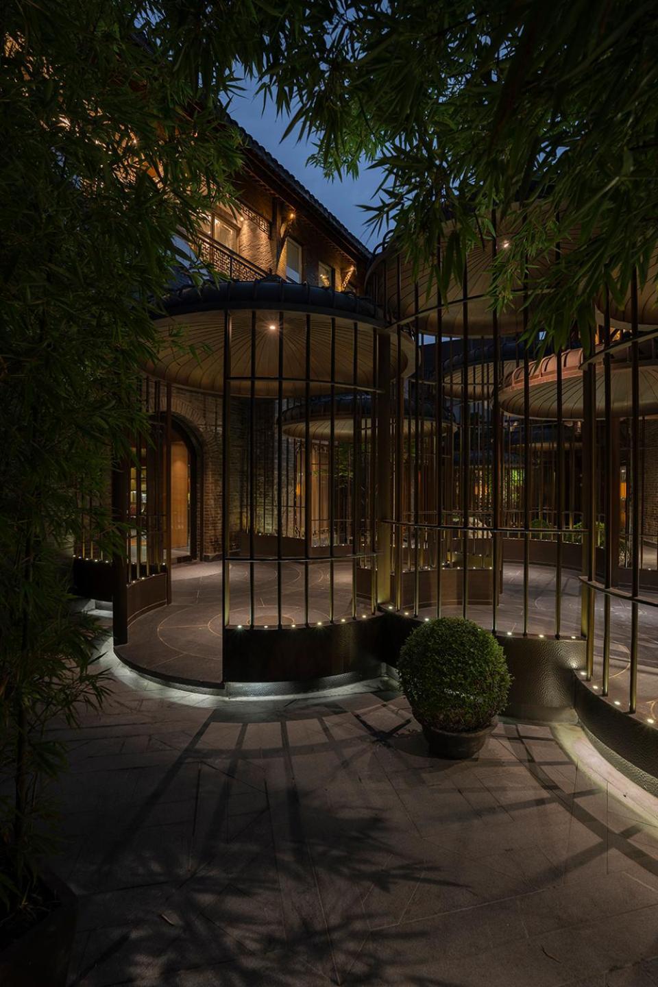 Guanyin Yiyuntai Hotel Чънду Екстериор снимка