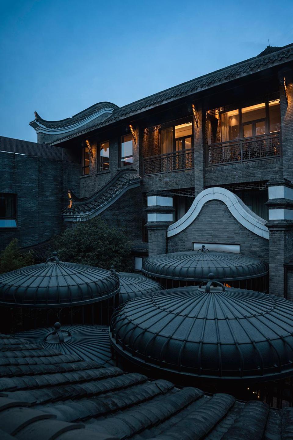 Guanyin Yiyuntai Hotel Чънду Екстериор снимка
