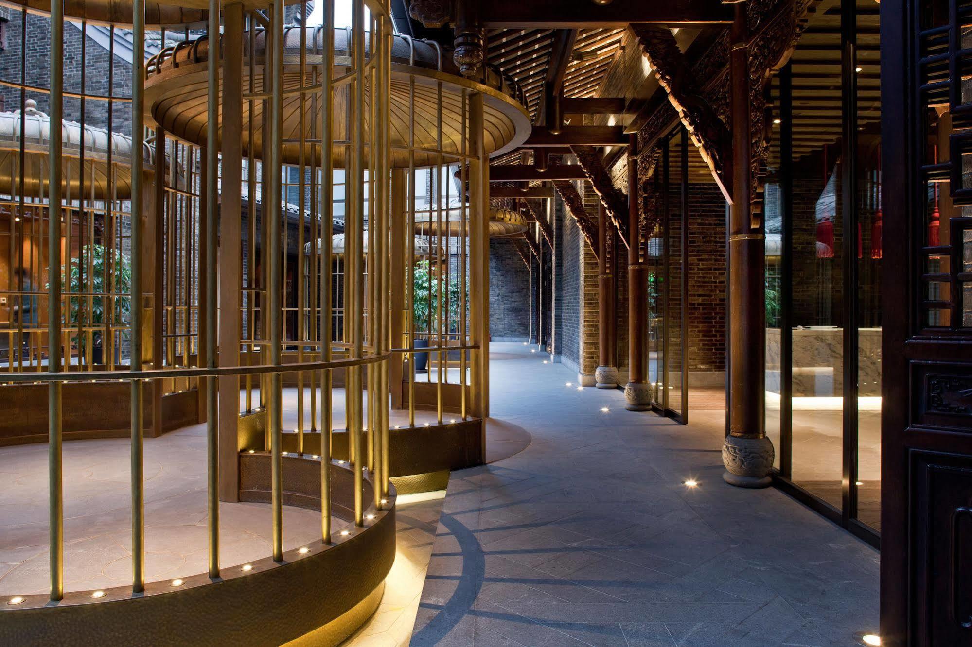 Guanyin Yiyuntai Hotel Чънду Екстериор снимка