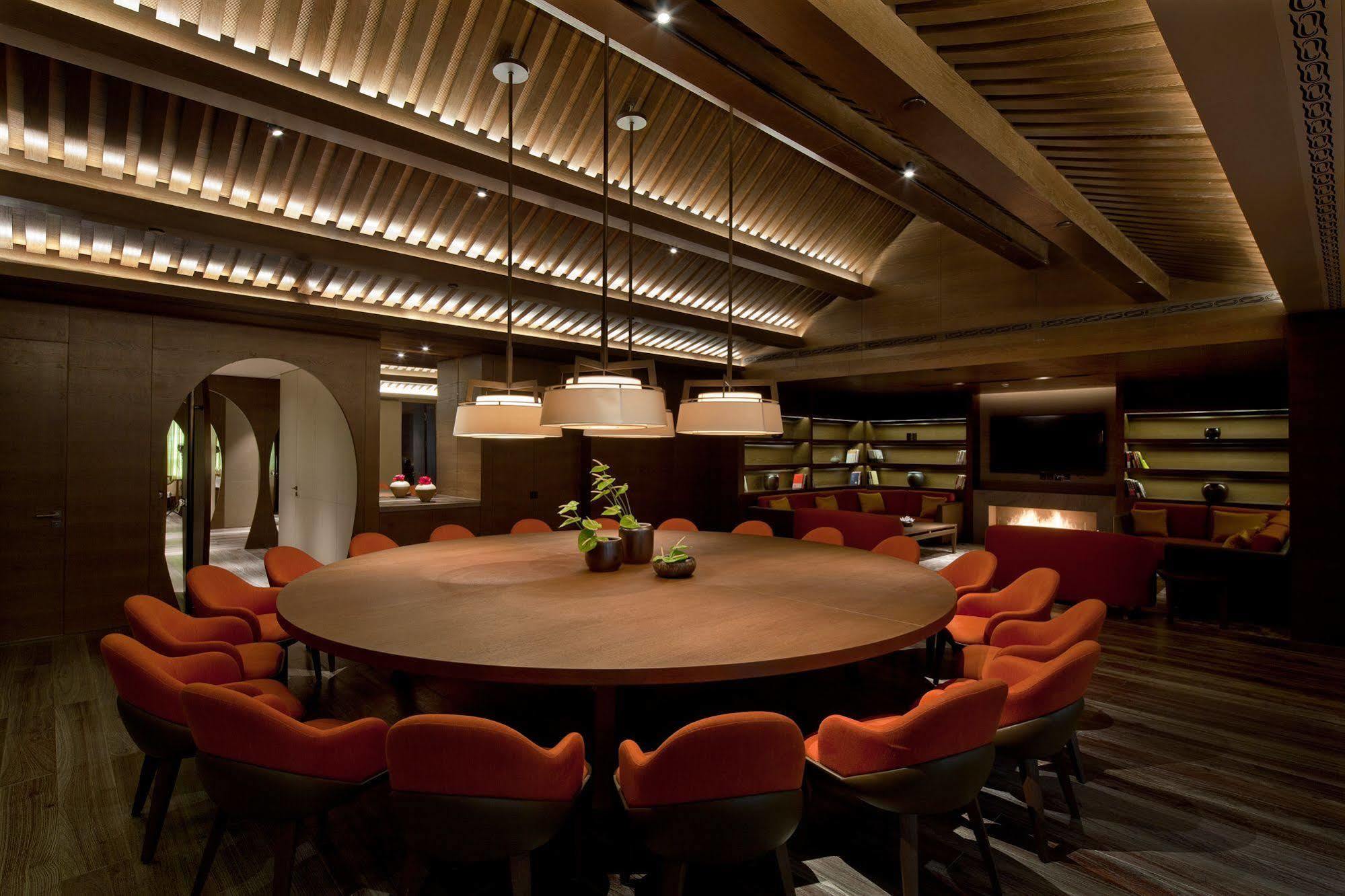 Guanyin Yiyuntai Hotel Чънду Екстериор снимка